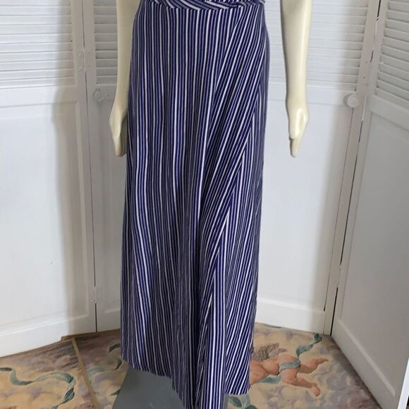 NWOT Navy Striped Jersey Knit Wrap Maxi Dress Medium - Picture 2 of 16